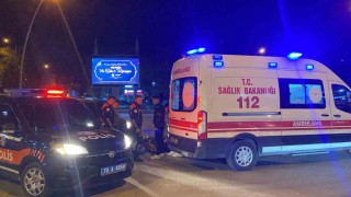 Karamanda hafif ticari araçla motosiklet çarpıştı: 1 yaralı