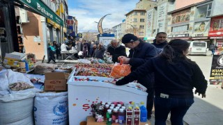Karsta bayram şekerlerine yoğun ilgi
