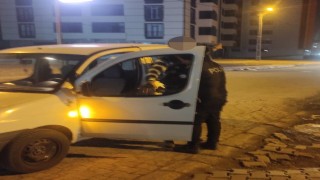 Karsta polis ekiplerinden asayiş ve güvenlik uygulaması