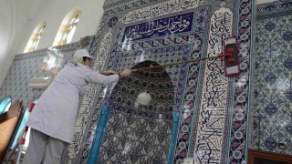 Kartalda bayram öncesi ibadethanelerde temizlik çalışması başlatıldı
