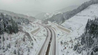 Kastamonuda kar yağışı etkisini sürdürüyor: Ilgaz Dağında kar kalınlığı 50 santimetreye ulaştı