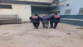 Kastamonuda ‘kasten öldürme suçundan aranan şahıs jandarmadan kaçamadı