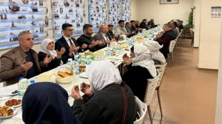 Kaymakam Çelik, 65 yaş üstü ailelerle iftarda buluştu