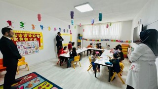 Kaymakam Enver Özderinden Fetih 4-6 Yaş Kuran Kursuna Ziyaret