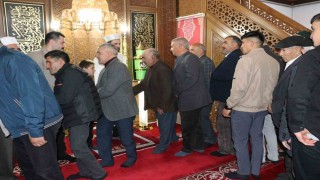 Kaymakam Karali, vatandaşlarla bayramlaştı
