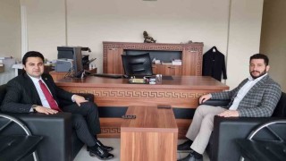 Kaymakam Seyhandan Türkay Gazetesine ziyaret