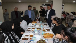 Kaymakam Soysal, öğrencilerle iftar programında buluştu