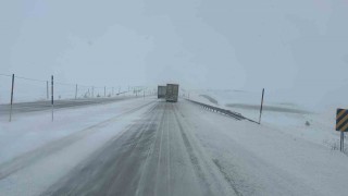 Kayseri - Gürün yolu ulaşıma kapandı