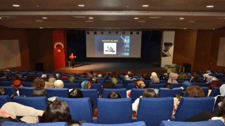 Kepez Belediyesi personeline ‘Etkili İletişim ve Beden Dili Eğitimi