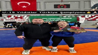 Kepsutlu güreşçi Yağmur Emir Türkiye şampiyonu