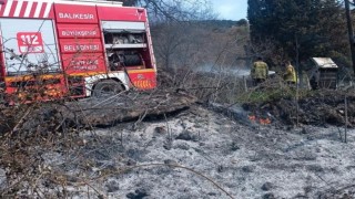 Kepsutta çıkan arazi yangını korkuttu