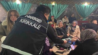 Kırıkkale polisi, UYUMA uygulamasını ramazan etkinliklerinde vatandaşlara tanıttı
