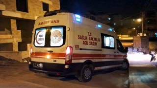 Kırıkkalede ev yangını: 1i itfaiye eri, 2 kişi hastaneye kaldırıldı