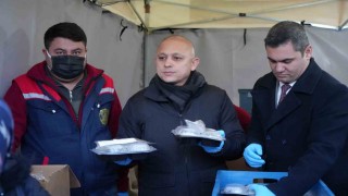 Kırıkkalede Ramazan bereketi: Bin kişiye iftar yemeği ikram edildi
