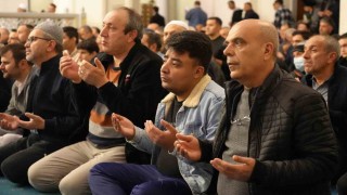 Kırıkkalede vatandaşlar Kadir Gecesinde camileri doldurdu