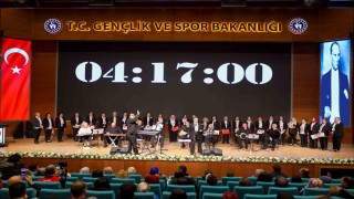 Kızılay Kadın Ankaradan ‘Gönülden Sesler ile 100. Yıl Kütüphanesine destek
