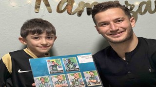 Kocaelisporlu futbolcular taraftar evlerinde iftar masalarına oturdu
