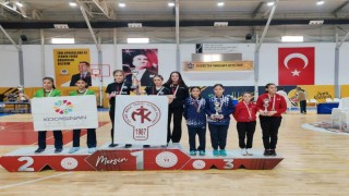 Kocasinan, masa tenisi arenasında bir kez daha şampiyon