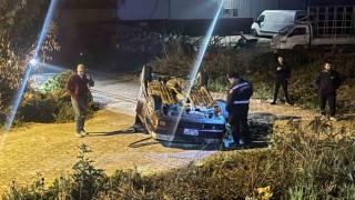 Kontrolden çıkan araç takla attı: Sürücü yaralı