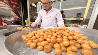 Konyada geleneksel lokma tatlısına rağbet
