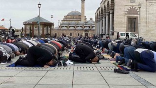 Konyada Ramazan ayının son Cuma namazı kılındı