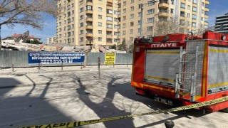 Konyada yıkım aşamasındaki 6 katlı bina çöktü