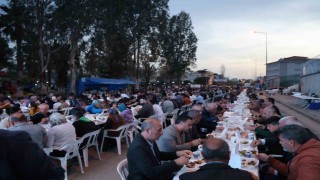 Kozanda 2 bin mahalleli iftarda buluştu