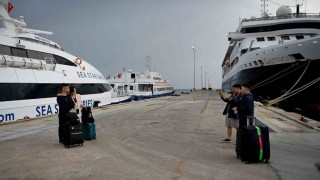 Kuşadasından Yunanistanın Sisam Adasına feribot seferleri başladı