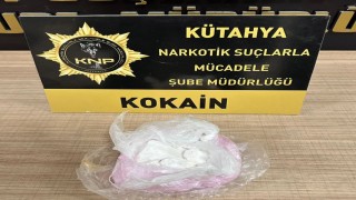 Kütahyada uyuşturucu operasyonu: 150 gram taş kokain ele geçirildi