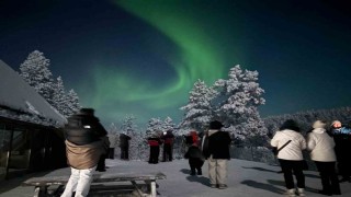 Kuzey Işıkları rüya gibi görüntüsü ile Türk turistleri mest etti