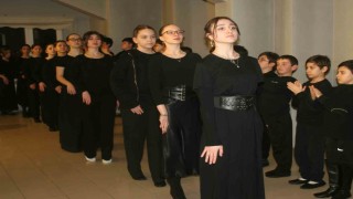 Kuzey Kafkas halk dansını gelecek nesillere aktarmayı amaçlıyorlar