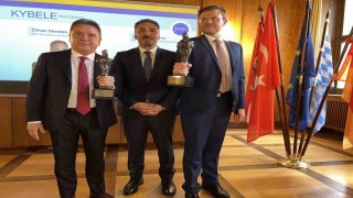 Kybele ödülü Başkan Böceke