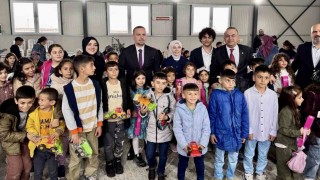MAGİNDERden Samanköy Konteyner Kentte bayram sevinci