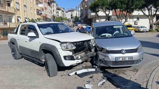 Manavgatta trafik kazası: 3 yaralı
