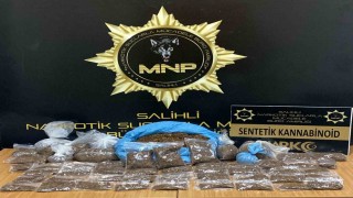 Manisada 1 kilo 150 gram bonzai ele geçirildi