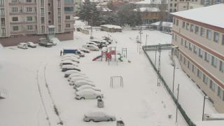 Mart kapıdan baktırdı