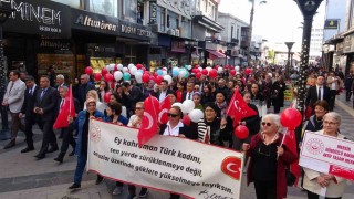 Mersinde 8 Mart Dünya Kadınlar Gününe özel yürüyüş düzenlendi