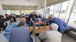 Mersinde Emekli Evi üyeleri bayramlaştı