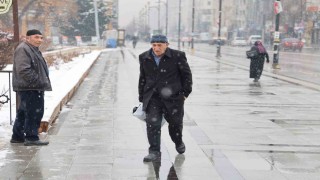 Meşhur atasözü gerçek oldu, kartpostallık görüntüler oluştu