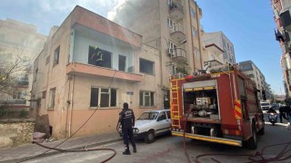 Metruk binadan yükselen alevler korkuttu