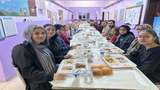 Mezun öğrencilerin katılımıyla iftar yapıldı