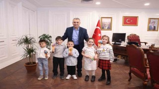 Minik öğrencilerin Ramazan Bayramı sevinci