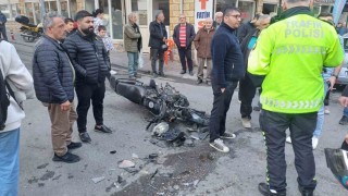 Motosiklet ile otomobil çarpıştı: 1 yaralı