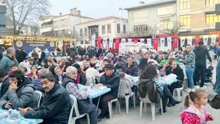 Muğla Büyükşehir Belediyesinden Menteşede iftar yemeği