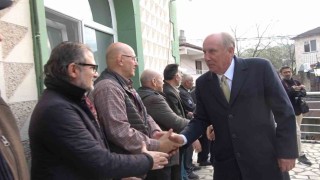 Muharrem İnce, bayram namazını Yalovadaki köyünde kıldı