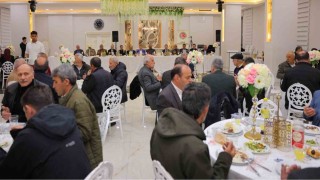Muhtarlarla iftarda bir araya gelindi