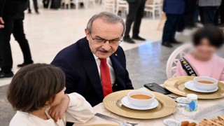 MÜSİAD Malatya Şubesi gönül sofrasını yetimlere açtı
