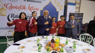 Muşta genç sporcular iftar sofrasında buluştu