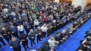 Muşta Kadir Gecesi dualarla idrak edildi