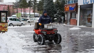 Niğde Belediyesinden kar yağışı ve tipiye karşı hızlı ve etkin müdahale